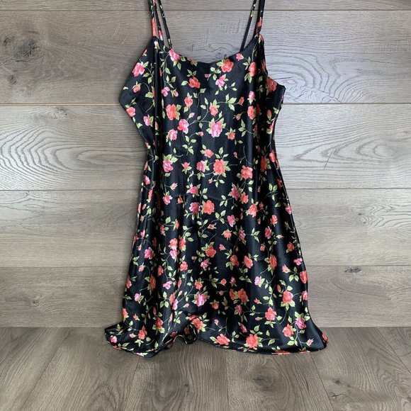 Intimate Moods Satin Night Set Womens L Slip & Cover Chemise Black Red Roses - Picture 2 of 16